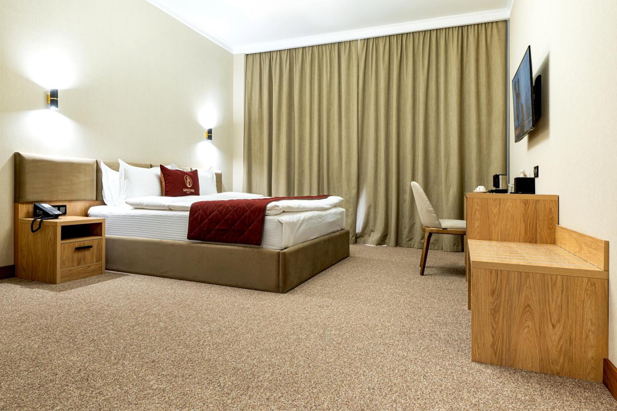 Mardan Hotel Shymkent Eksteriør billede