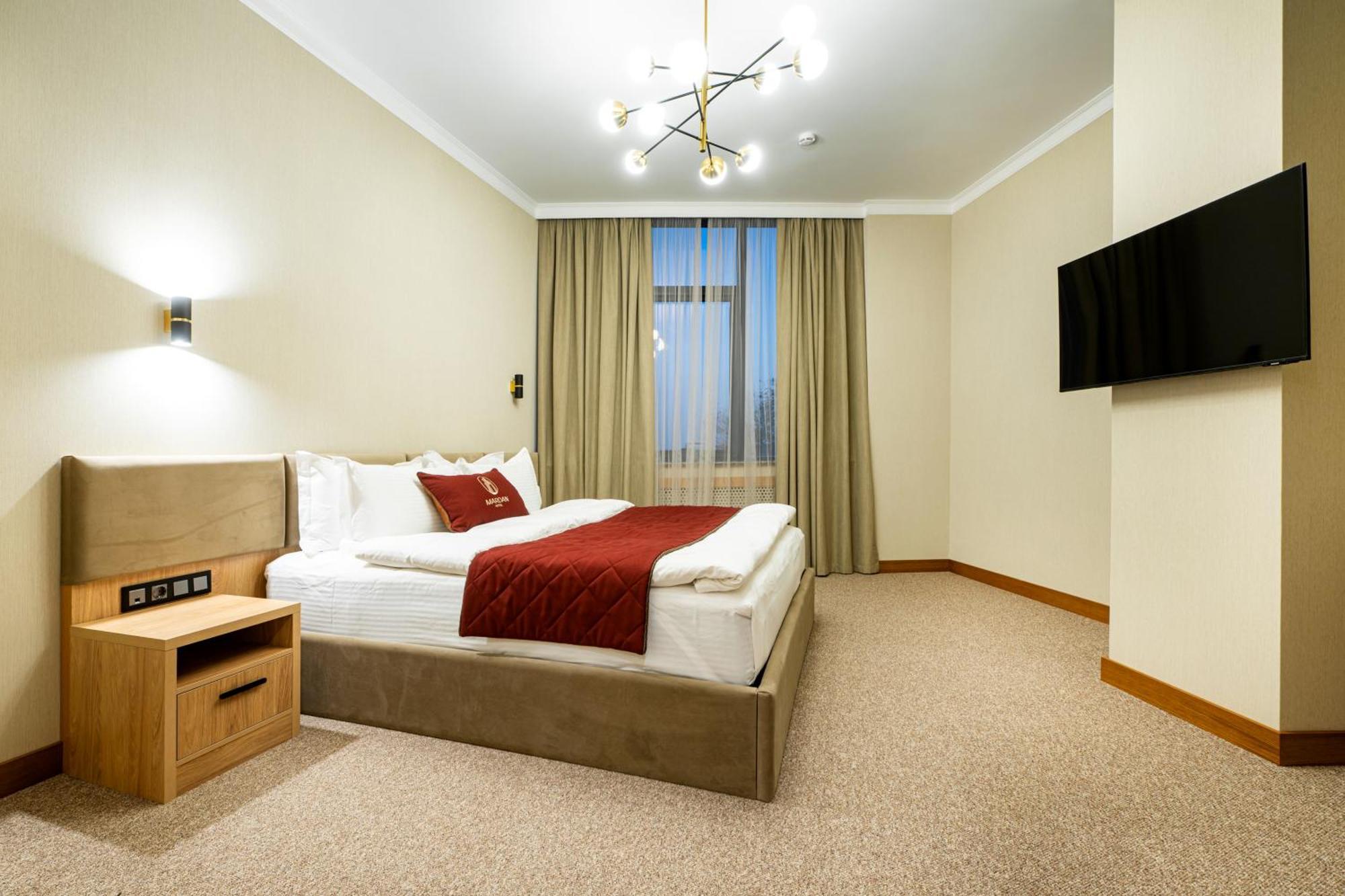Mardan Hotel Shymkent Eksteriør billede